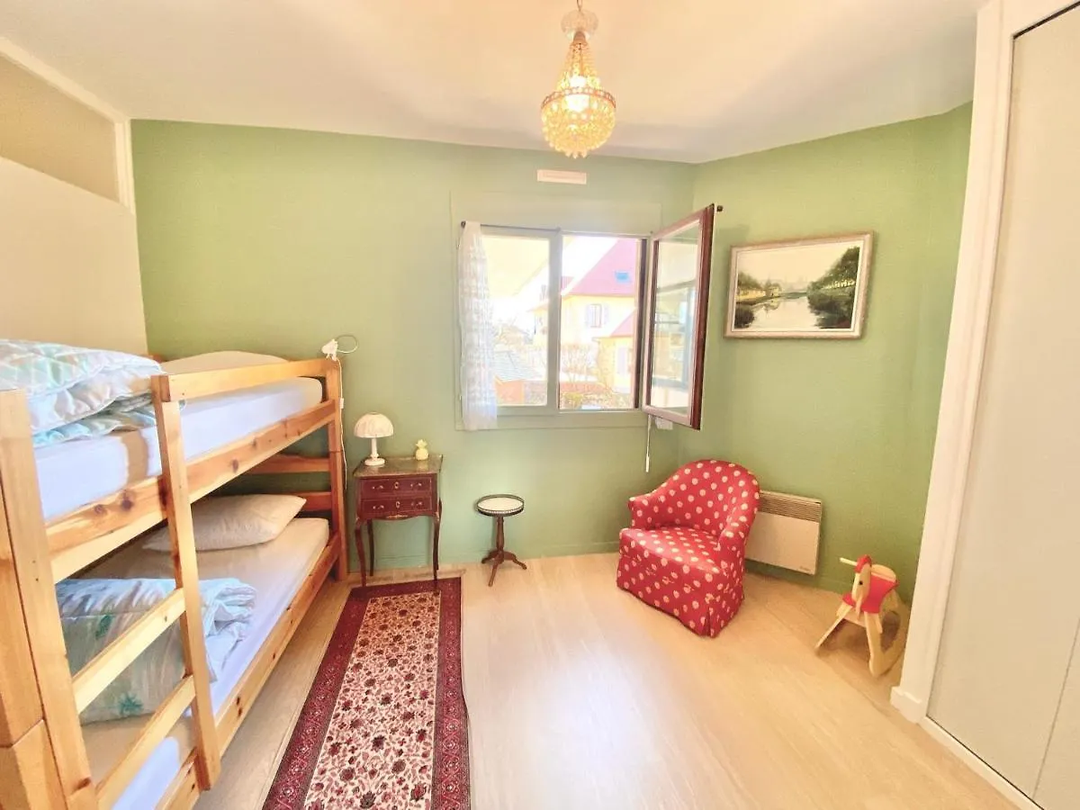 F3 Lumineux Avec Terrasse, Parking Et Wifi A Veyrier-Du-Lac - Fr-1-432-81 Apartment
