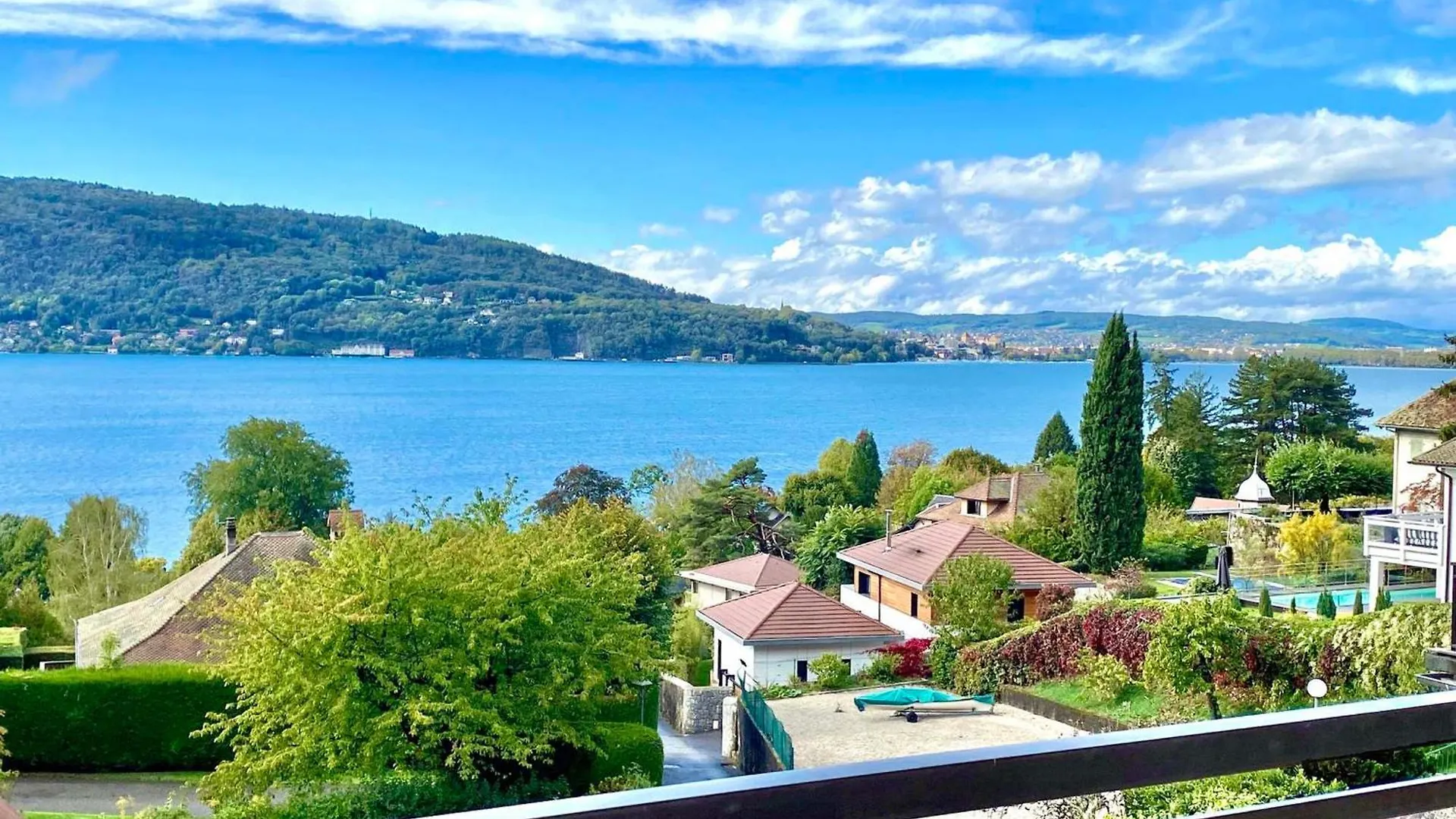 F3 Lumineux Avec Terrasse, Parking Et Wifi A Veyrier-Du-Lac - Fr-1-432-81 0*,  France
